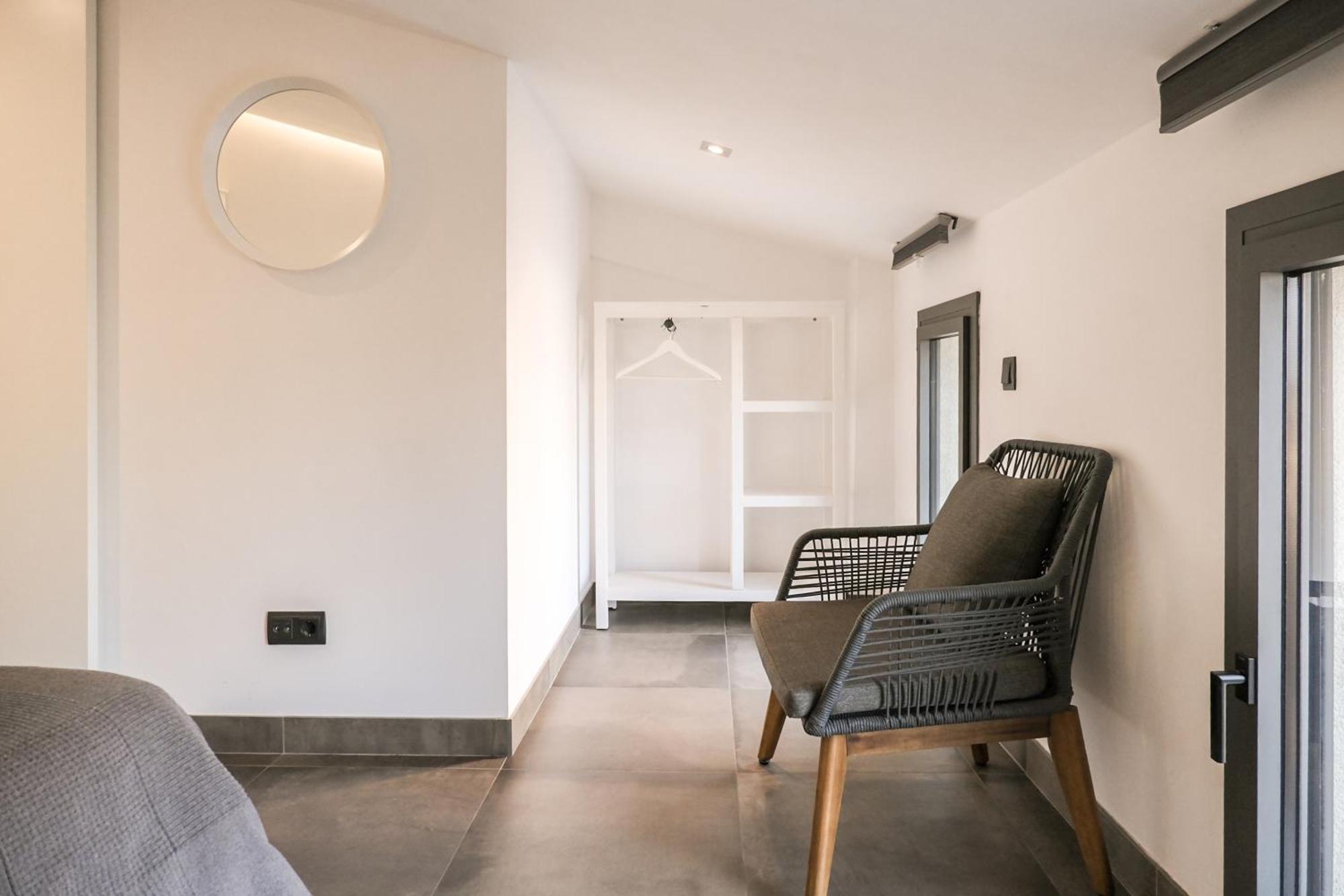 El Call Atic Con Vistas Al Puente De Appartement Besalú