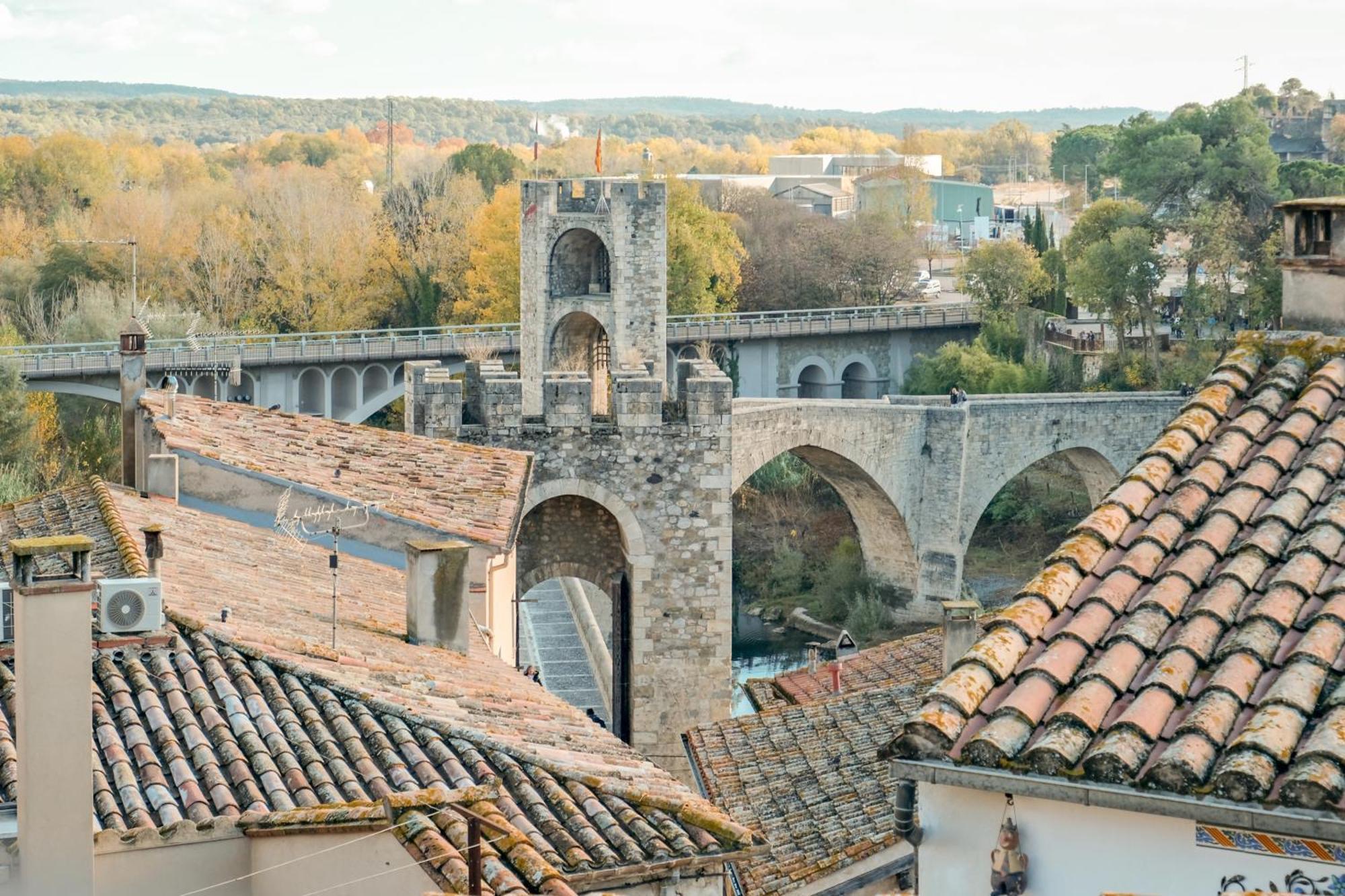 El Call Atic Con Vistas Al Puente De